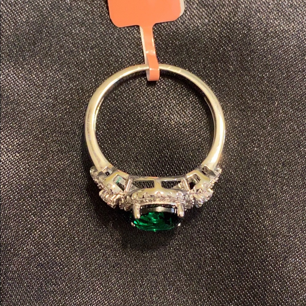Simulated Emerald Ring - Picture 4 of 5
